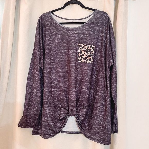 Zulily Women’s Heather Charcoal Gray Top with Leopard Print Pocket Size XXL - Picture 1 of 9